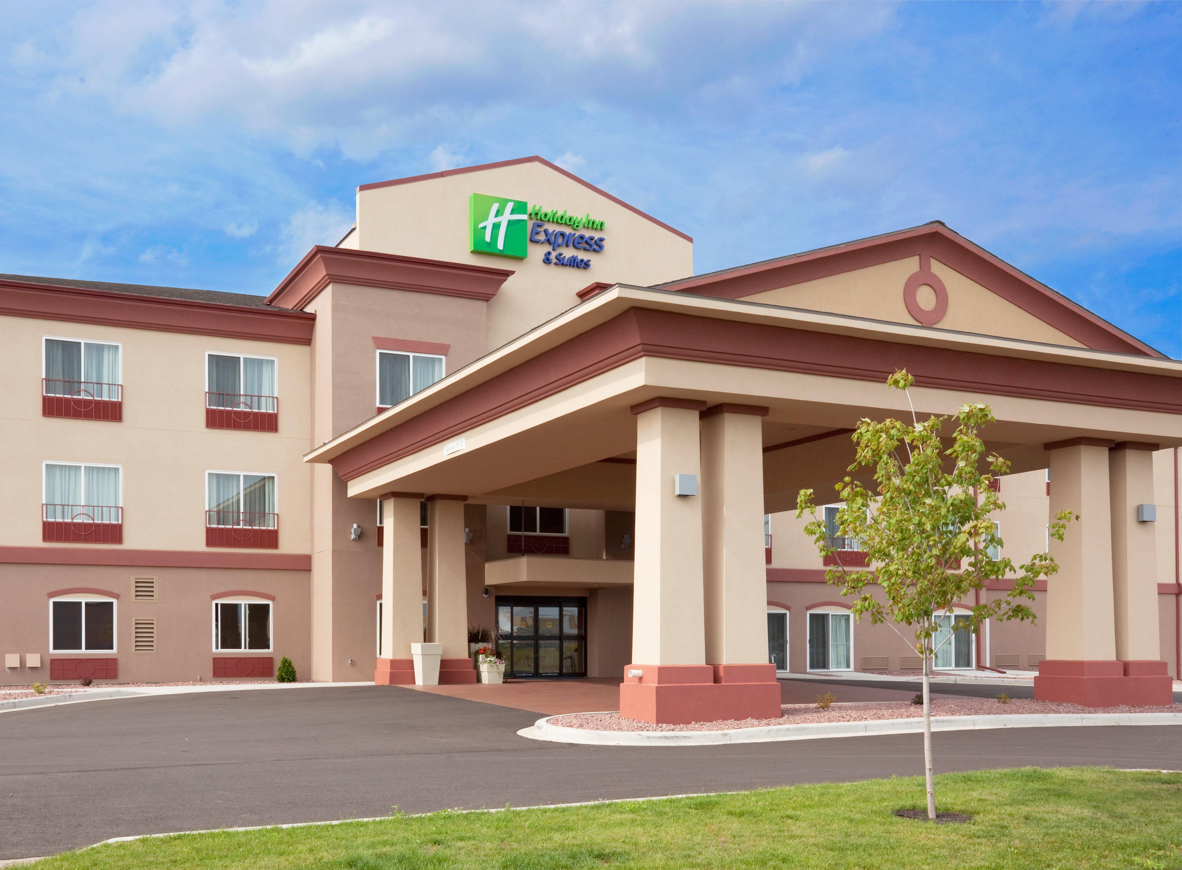 Holiday Inn Express Hotel & Suites Antigo By Ihg Eksteriør billede