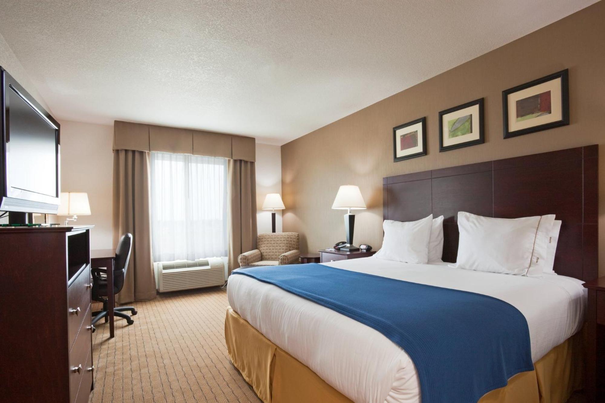 Holiday Inn Express Hotel & Suites Antigo By Ihg Eksteriør billede