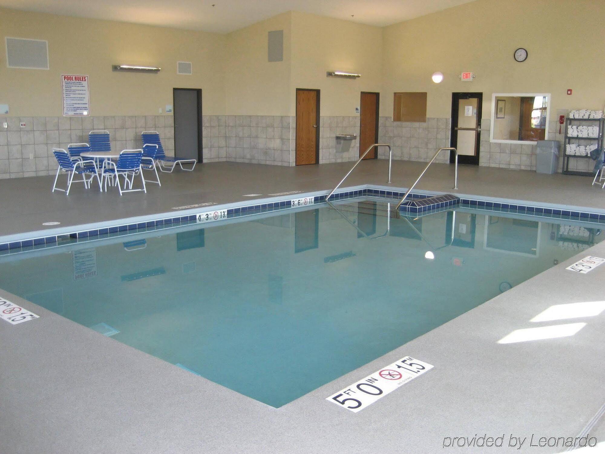 Holiday Inn Express Hotel & Suites Antigo By Ihg Eksteriør billede